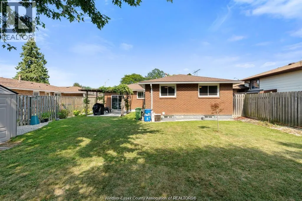 2891 FOREST GLADE DRIVE