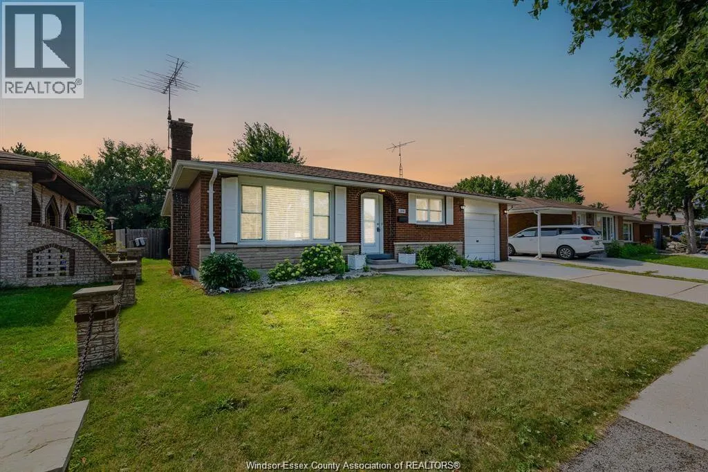 2891 FOREST GLADE DRIVE