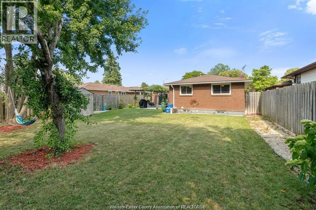 2891 FOREST GLADE DRIVE