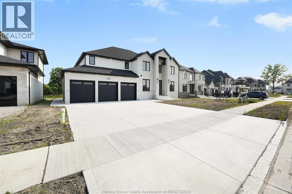 4370 CATERINA CRESCENT