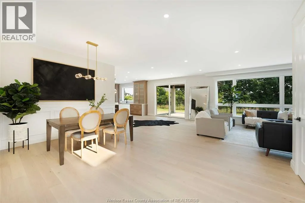 4370 CATERINA CRESCENT