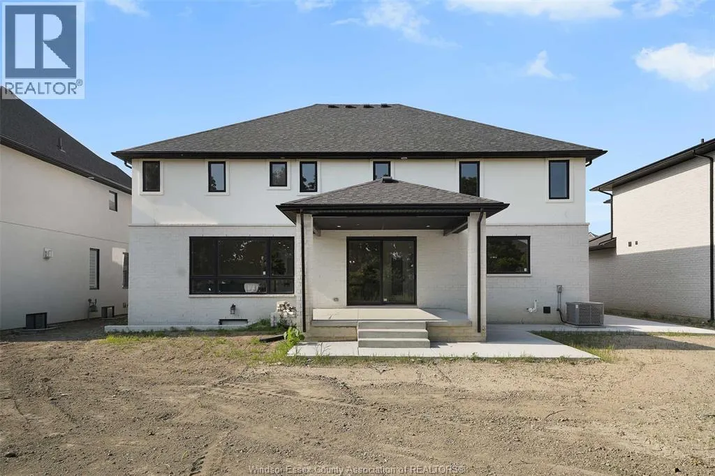 4370 CATERINA CRESCENT