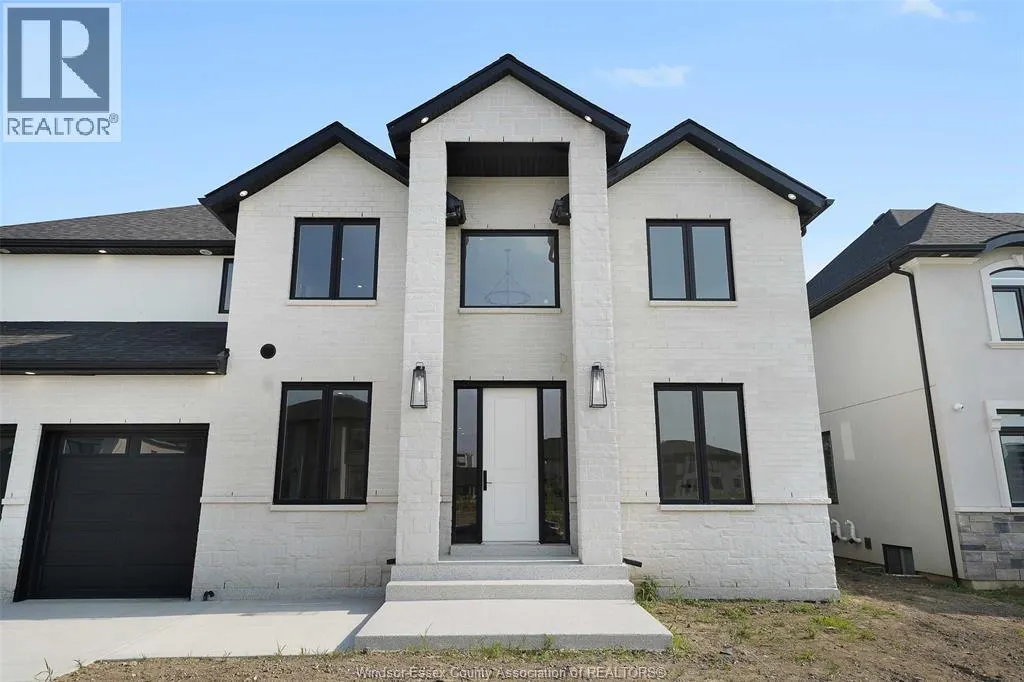4370 CATERINA CRESCENT