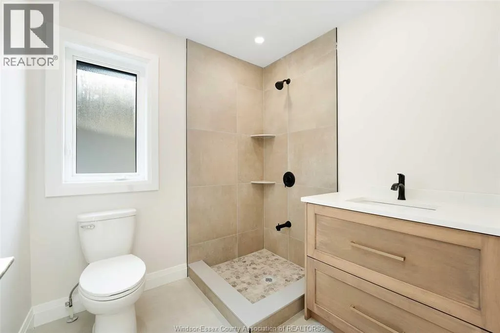 4370 CATERINA CRESCENT
