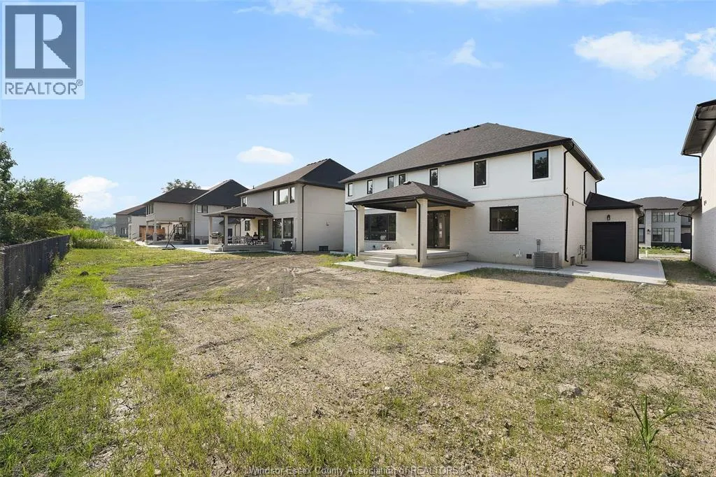 4370 CATERINA CRESCENT
