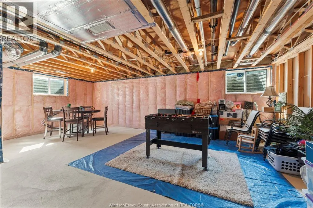 214 LIVINGSTONE CRESCENT