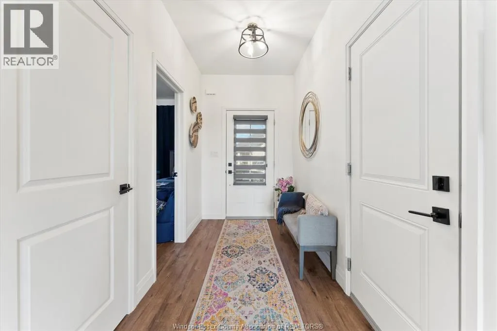 214 LIVINGSTONE CRESCENT