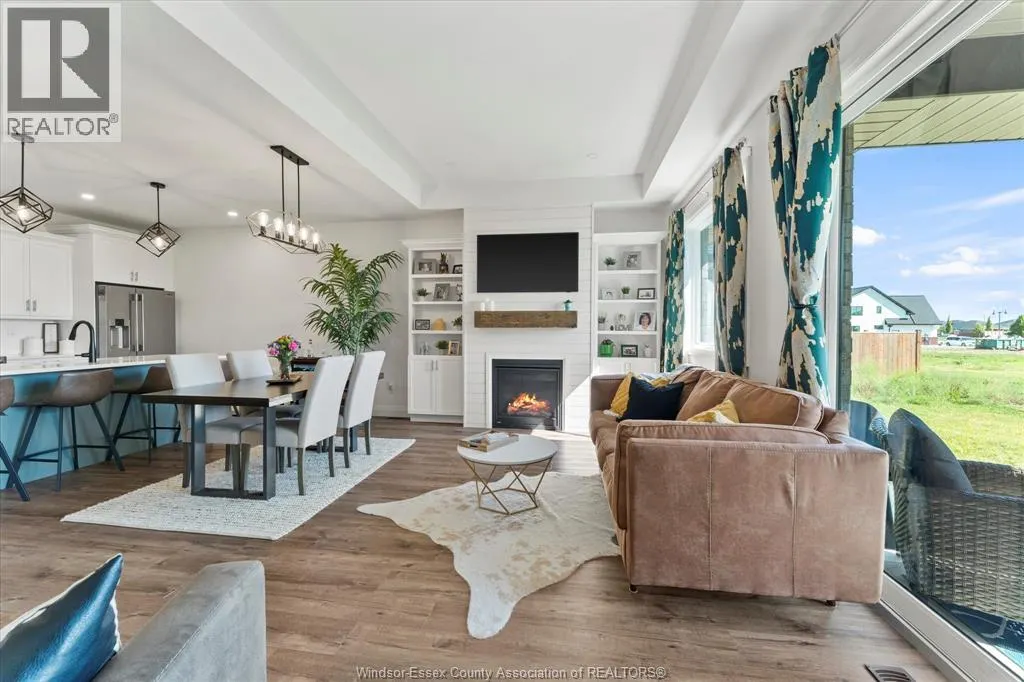 214 LIVINGSTONE CRESCENT