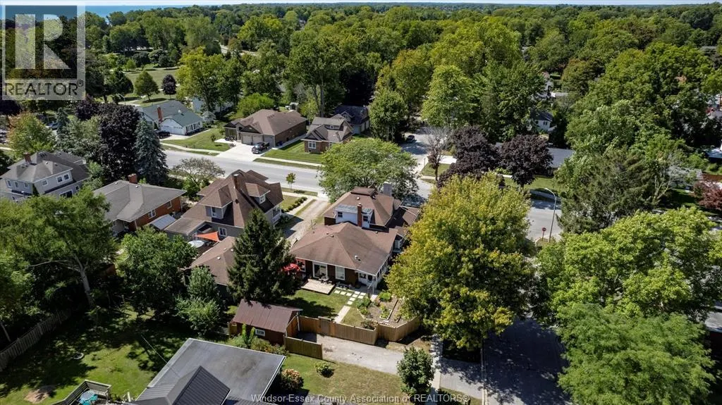 231 DIVISION STREET South