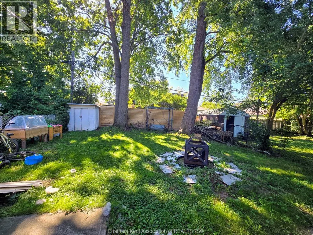 74 Sunnyside AVENUE