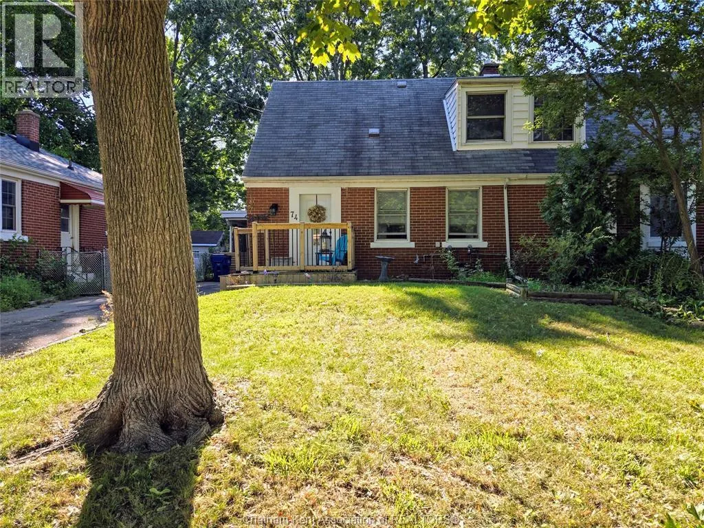 74 Sunnyside AVENUE