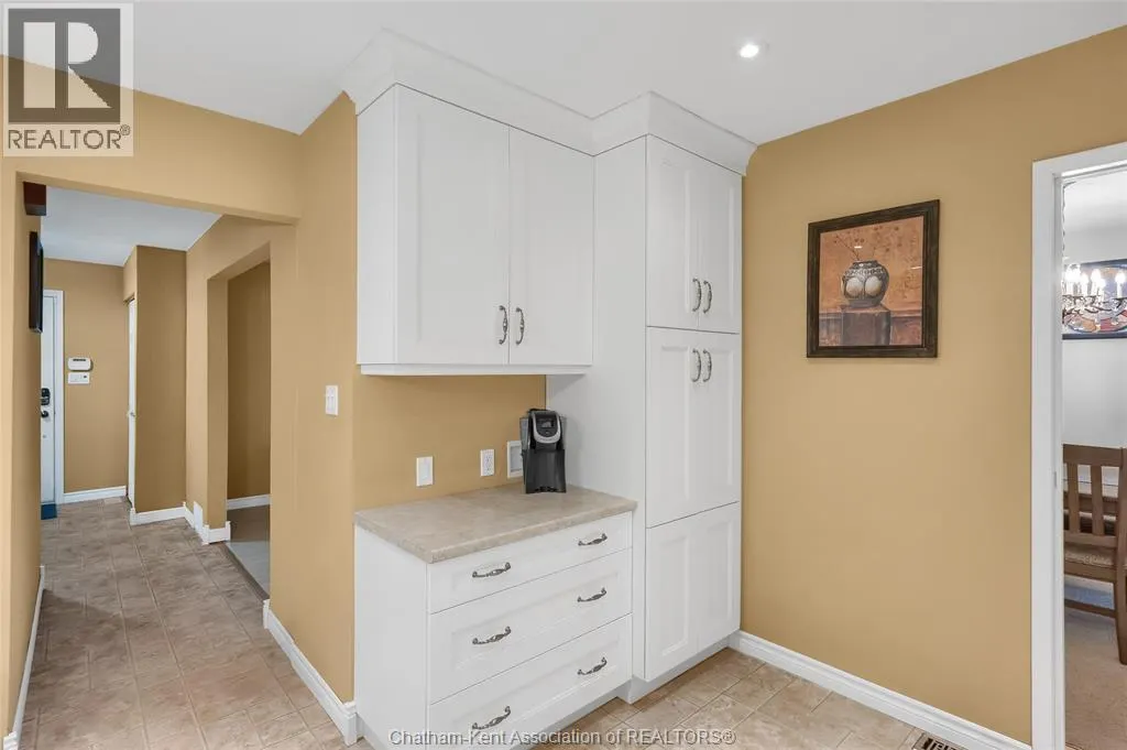 33 Sylvester DRIVE