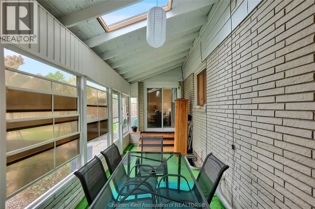 33 Sylvester DRIVE