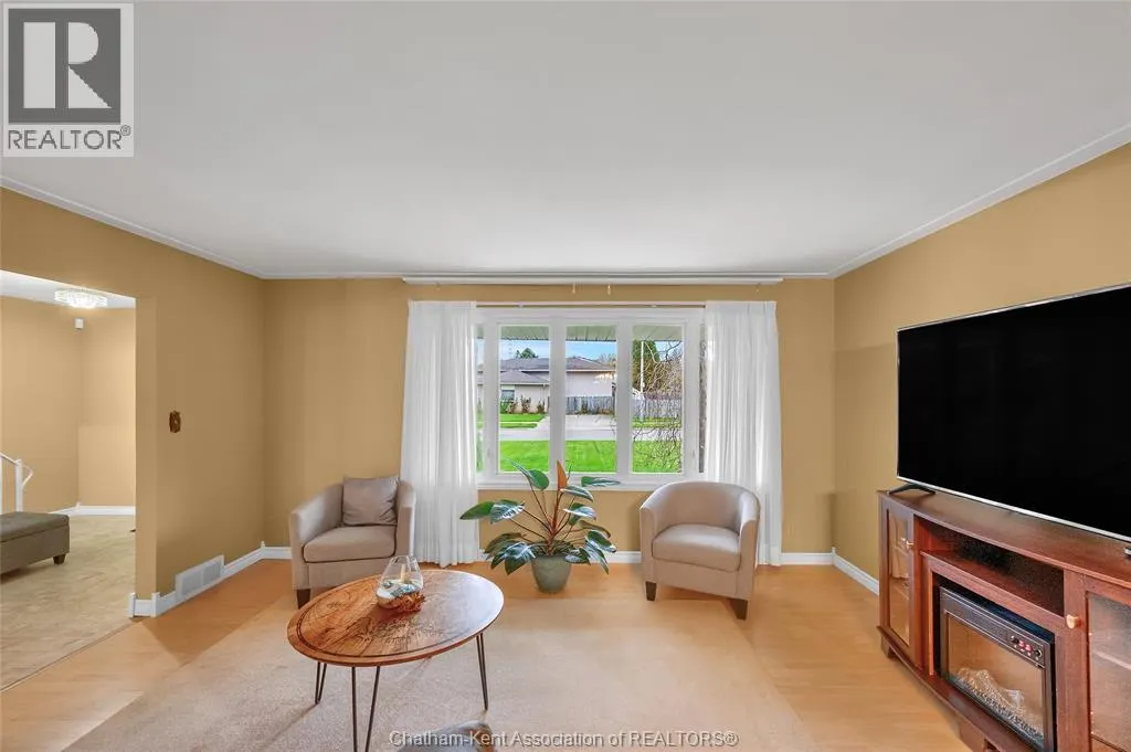 33 Sylvester DRIVE