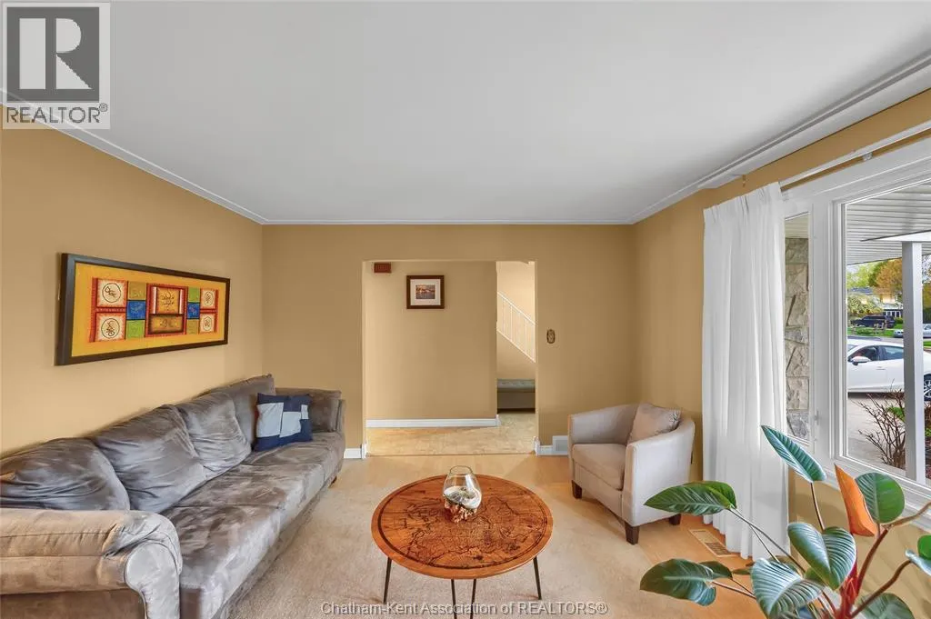 33 Sylvester DRIVE
