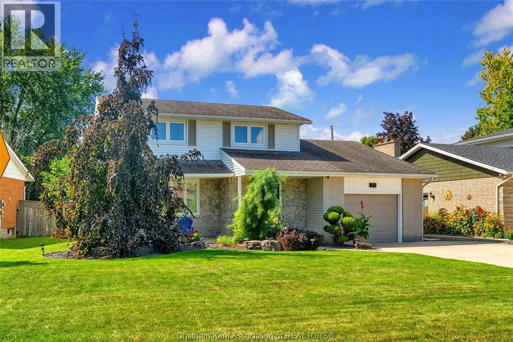 33 Sylvester DRIVE