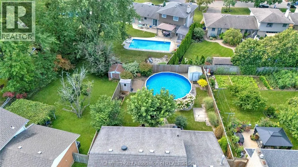33 Sylvester DRIVE