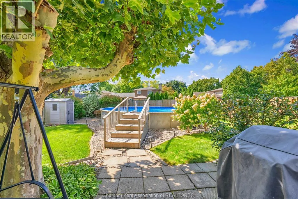 33 Sylvester DRIVE