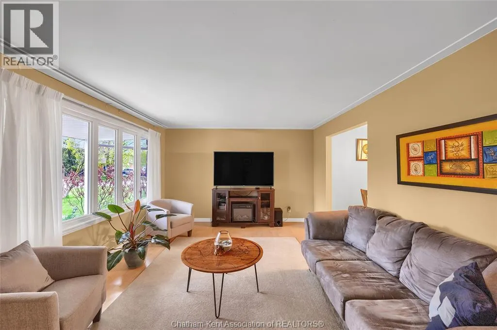 33 Sylvester DRIVE