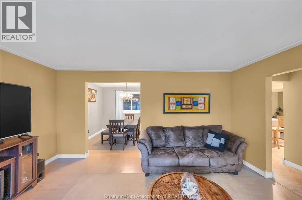 33 Sylvester DRIVE