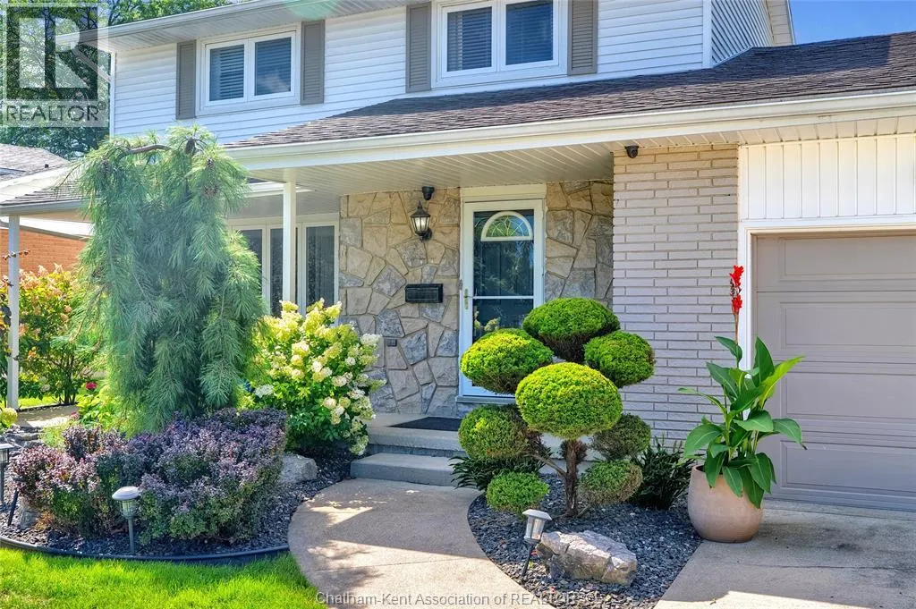 33 Sylvester DRIVE