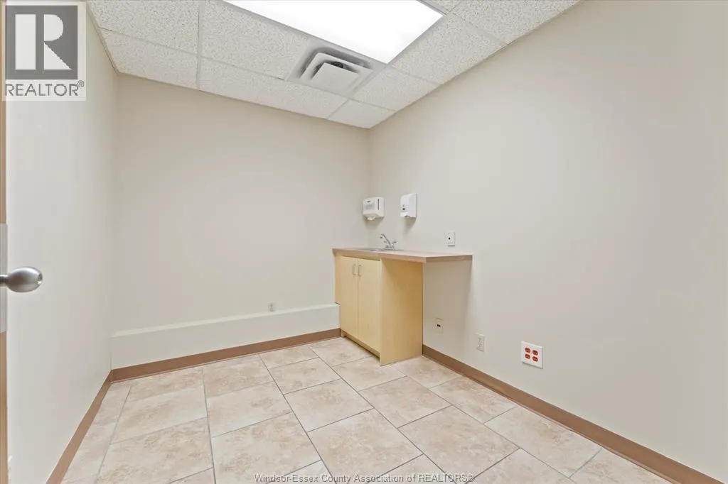 711 PELLISSIER STREET Unit# 4