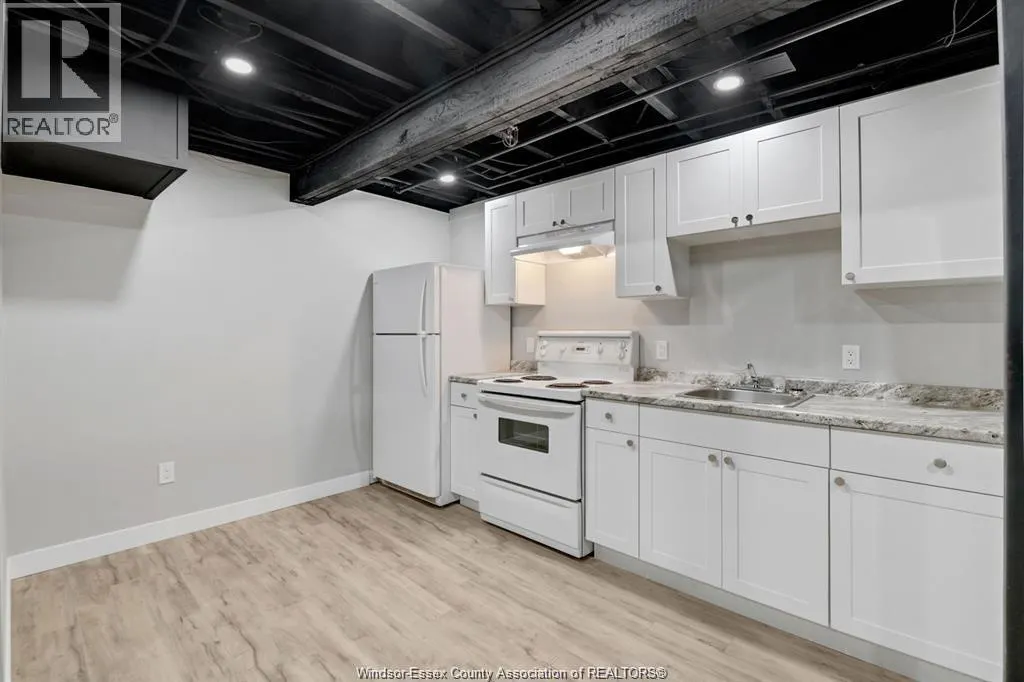 1094 LINCOLN ROAD