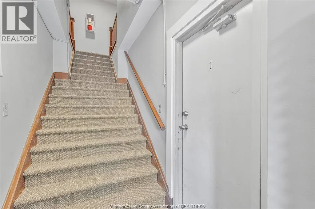 1094 LINCOLN ROAD