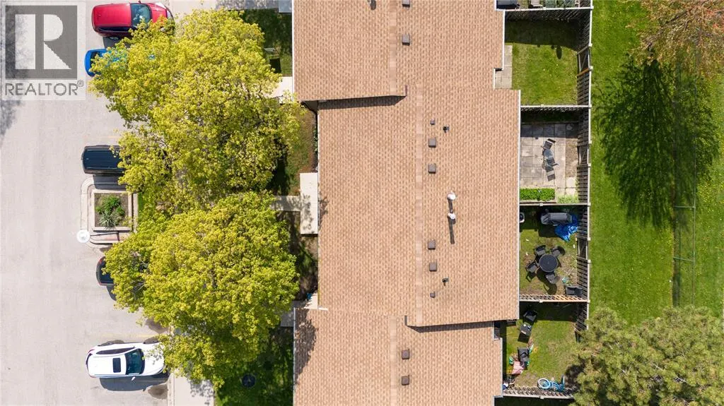 215 TRUDEAU DRIVE Unit# 33, #33
