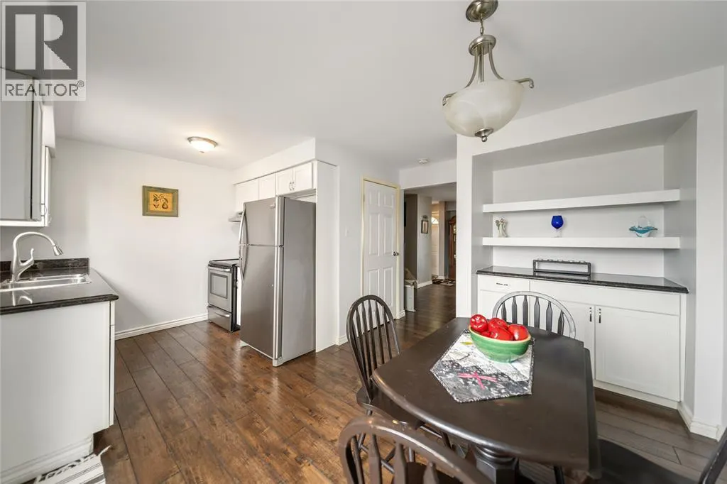 215 TRUDEAU DRIVE Unit# 33, #33