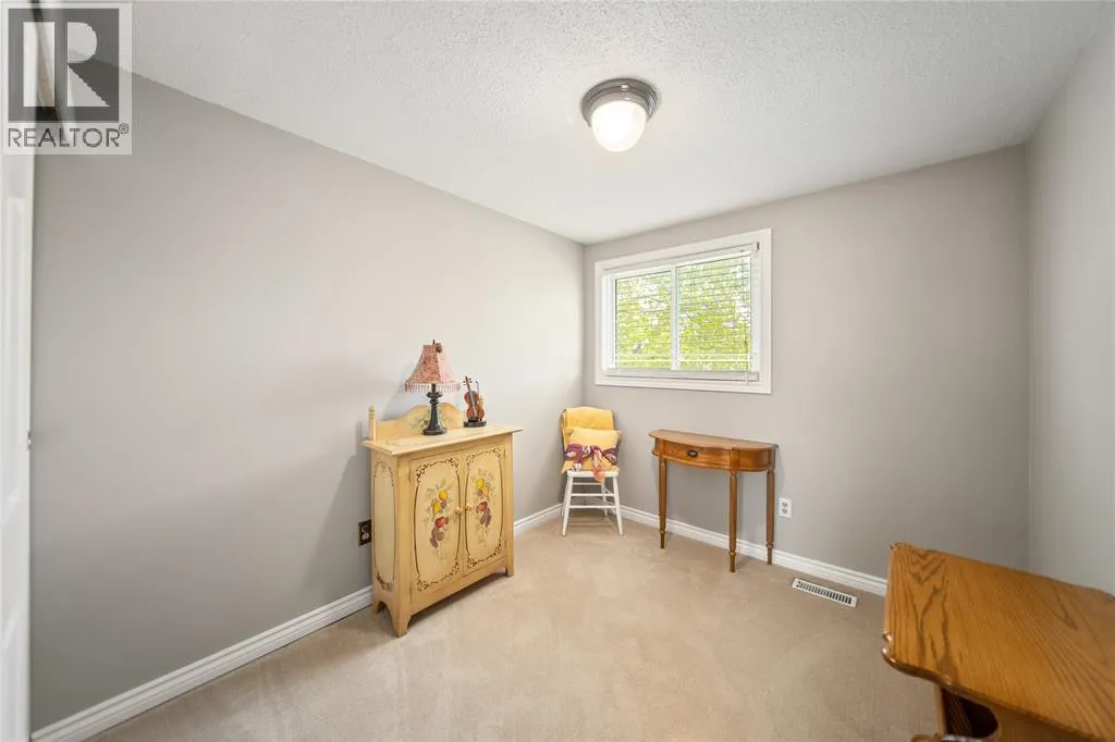 215 TRUDEAU DRIVE Unit# 33, #33