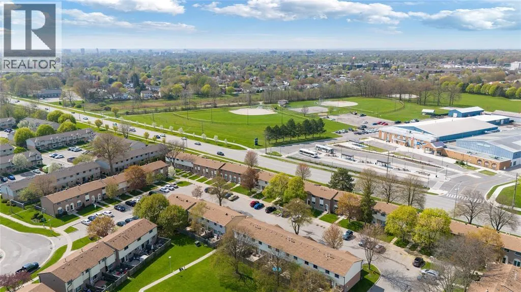 215 TRUDEAU DRIVE Unit# 33, #33