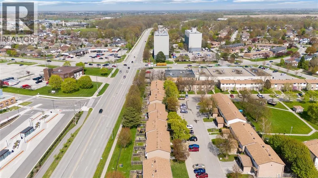 215 TRUDEAU DRIVE Unit# 33, #33