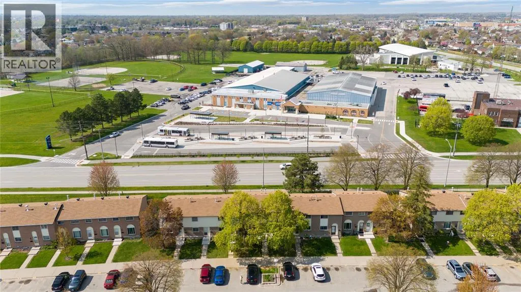 215 TRUDEAU DRIVE Unit# 33, #33