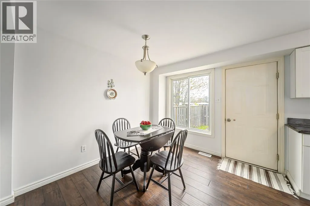 215 TRUDEAU DRIVE Unit# 33, #33