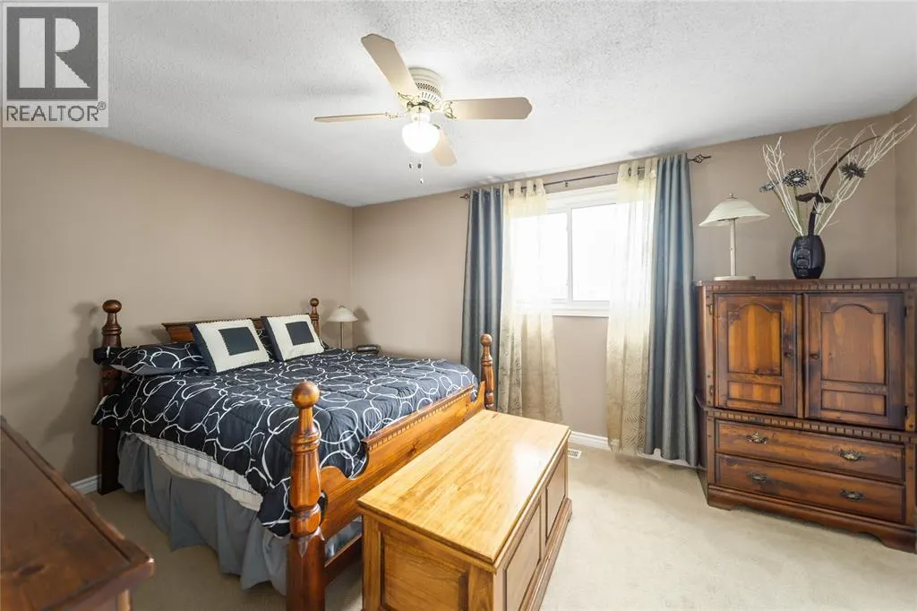 215 TRUDEAU DRIVE Unit# 33, #33