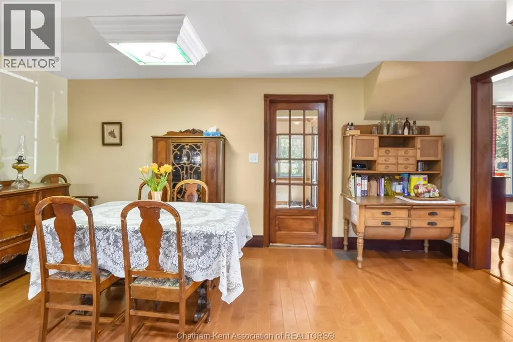 10517 Longwoods Road ROAD