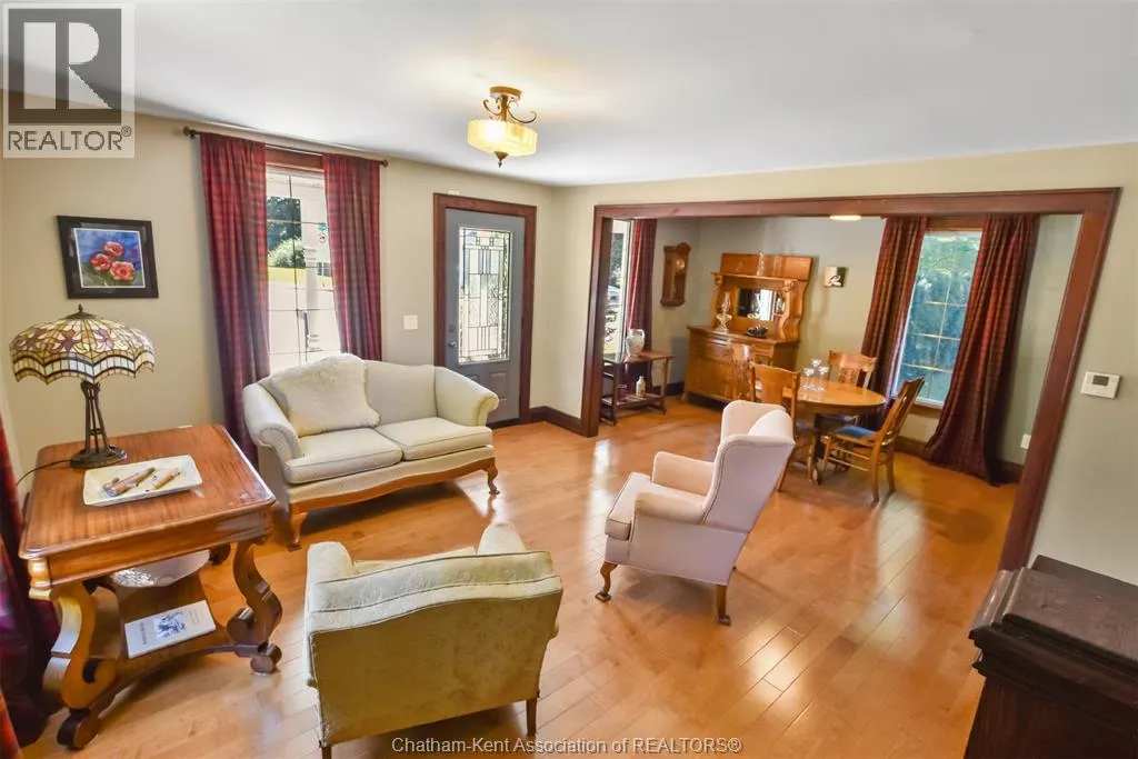 10517 Longwoods Road ROAD