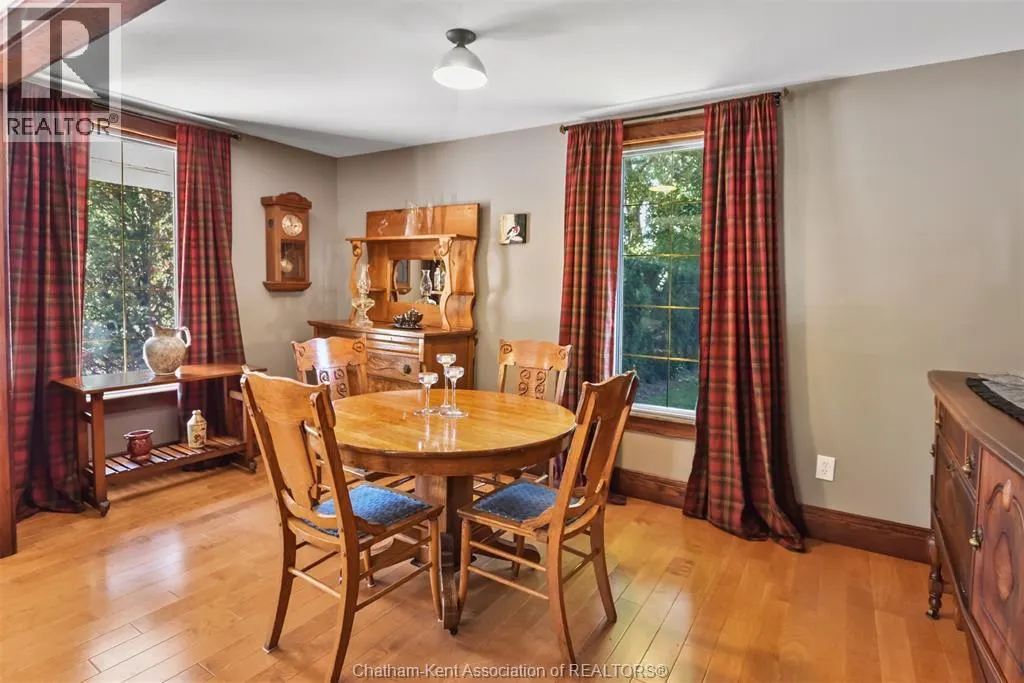 10517 Longwoods Road ROAD