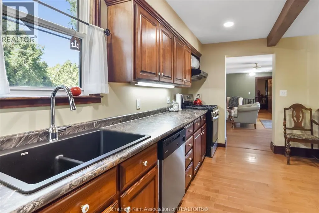 10517 Longwoods Road ROAD