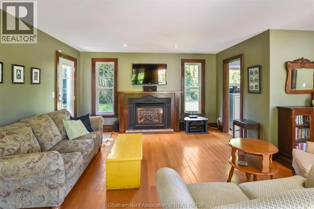10517 Longwoods Road ROAD