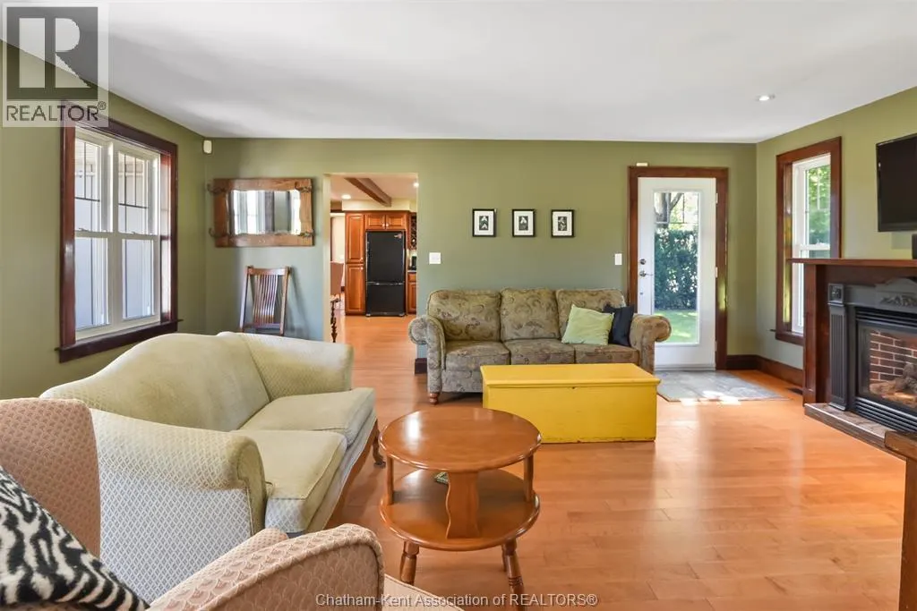 10517 Longwoods Road ROAD