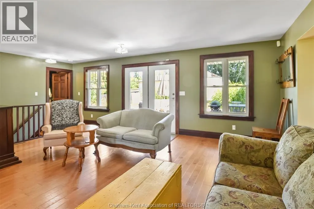 10517 Longwoods Road ROAD