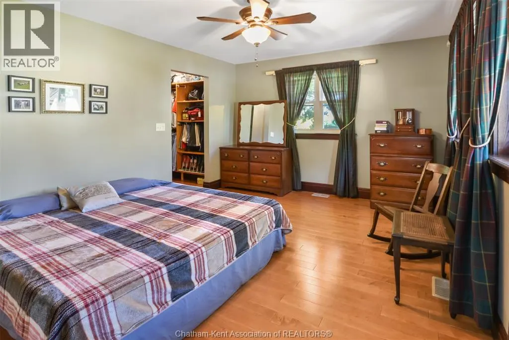 10517 Longwoods Road ROAD
