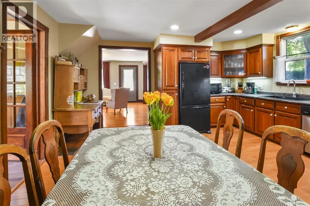10517 Longwoods Road ROAD