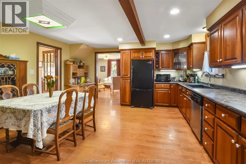 10517 Longwoods Road ROAD
