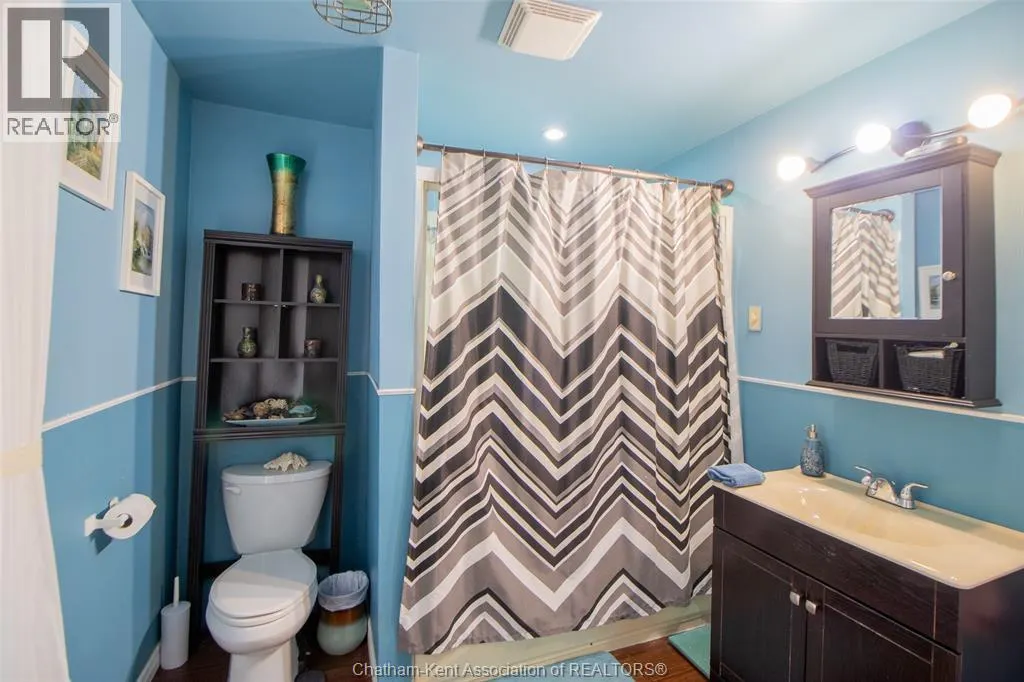 206 Adelaide STREET South