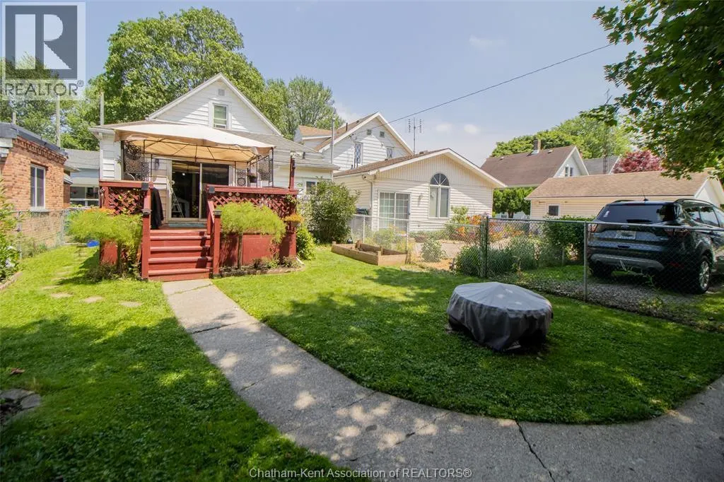 206 Adelaide STREET South