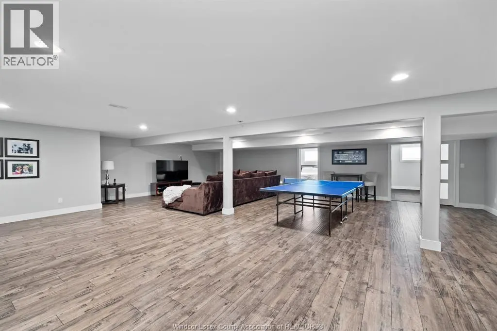 8409 AALBERS CRESCENT
