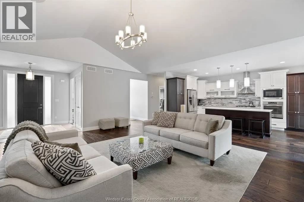 8409 AALBERS CRESCENT